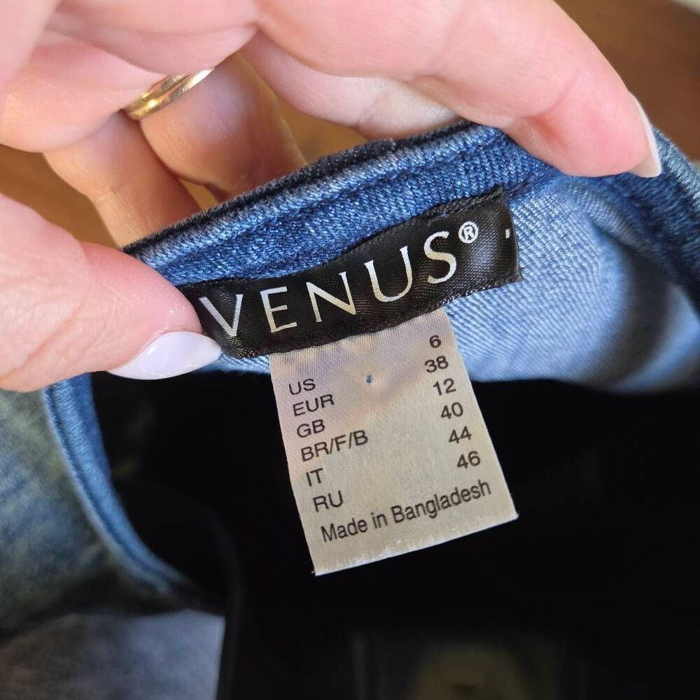 Venus Denim Sleeveless Zip-Front Bodycon Dress - Picture 6 of 7